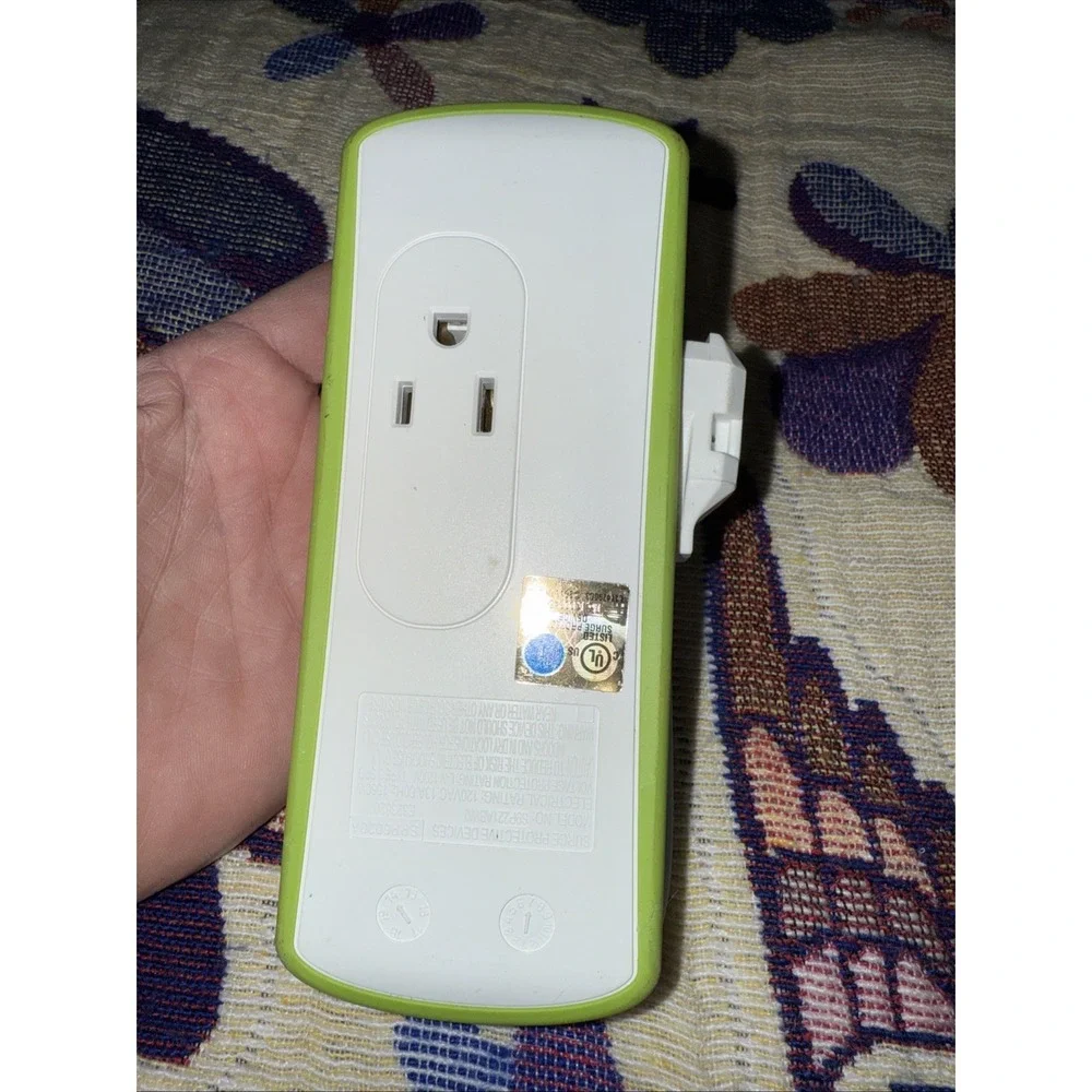 New PHILIPS Protected 2 AC Outlets/2 USB‎ Charging 1A/2.1A- 120V/13A/1560W(5250)